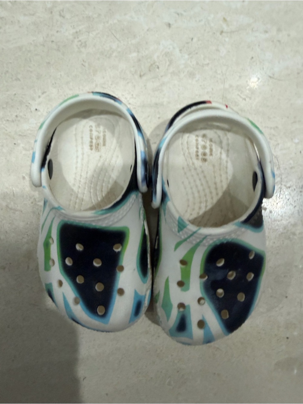 Crocs toddler sz 6